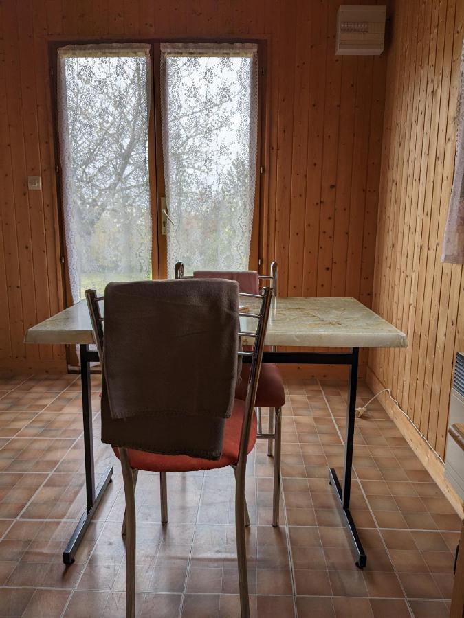 Au Petit Chalet D'Illiers Combray - Salle D'Eau Uniquement Eksteriør billede
