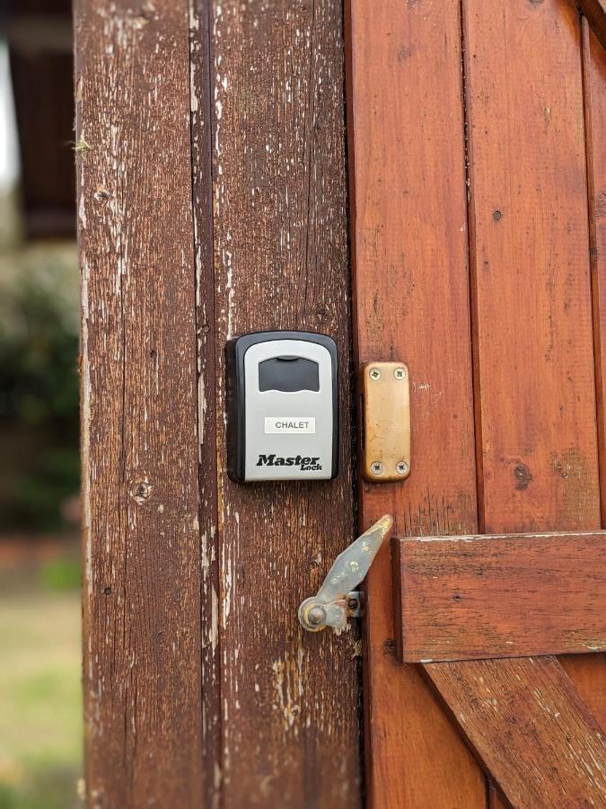 Au Petit Chalet D'Illiers Combray - Salle D'Eau Uniquement Eksteriør billede