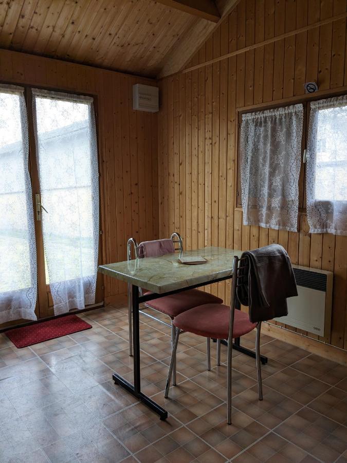 Au Petit Chalet D'Illiers Combray - Salle D'Eau Uniquement Eksteriør billede