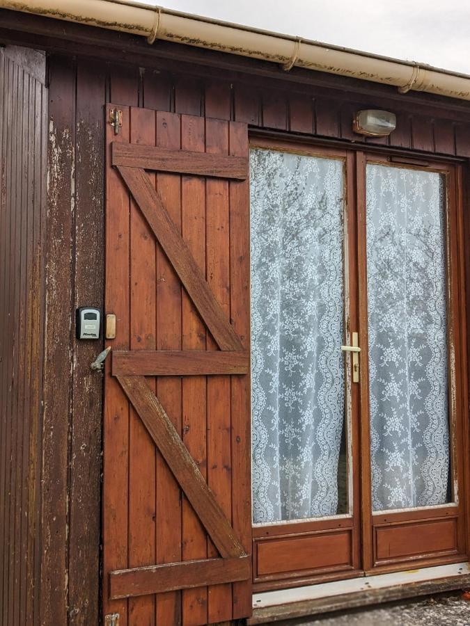 Au Petit Chalet D'Illiers Combray - Salle D'Eau Uniquement Eksteriør billede